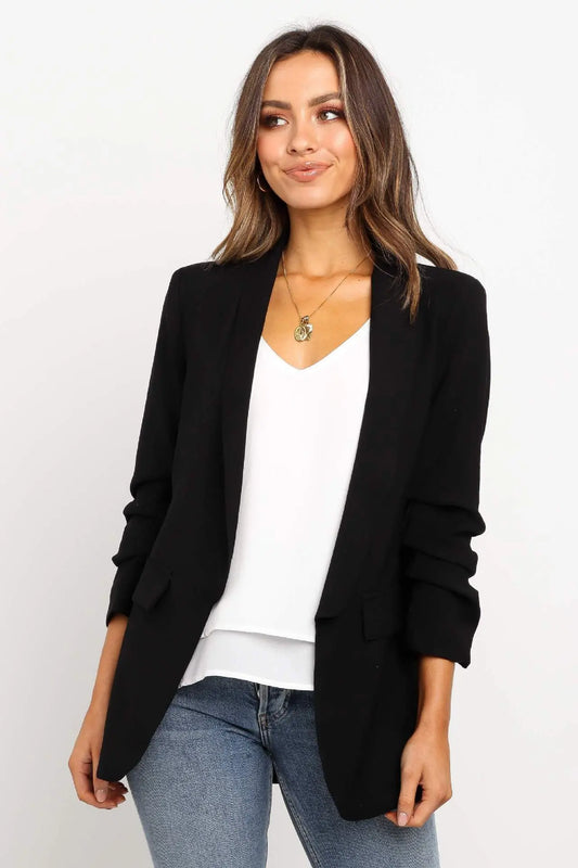 Veste tailleur femme coupe longue légèrement cintrée noir ou beige